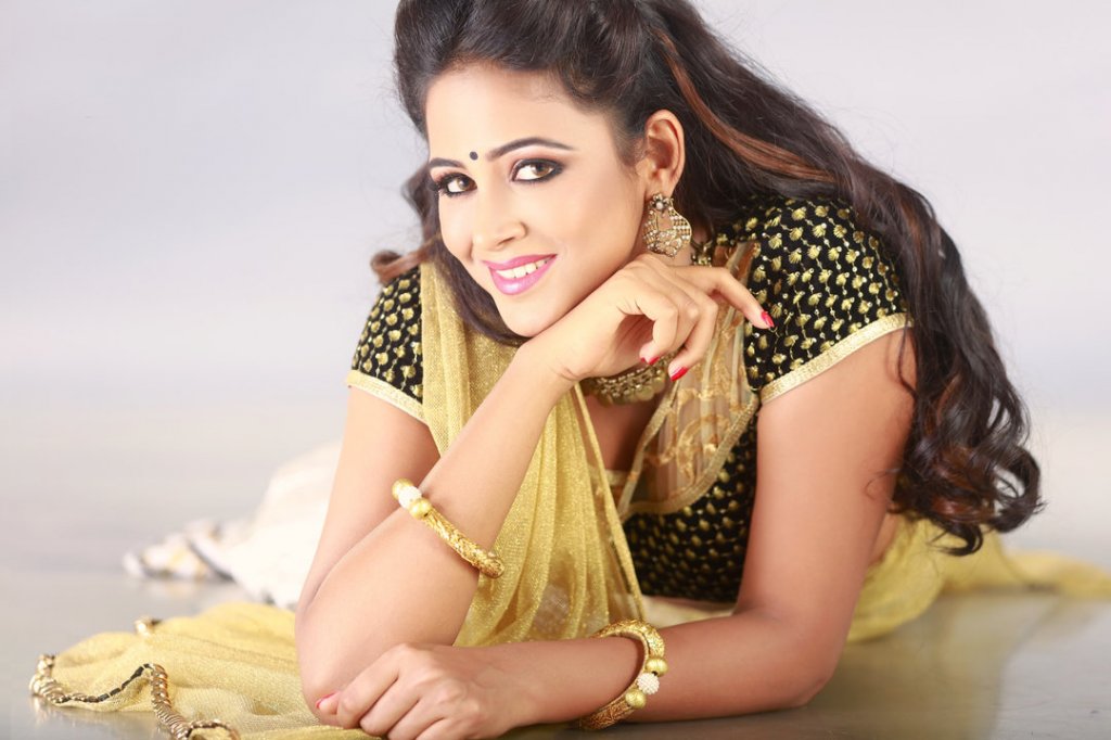 actress-subiksha-glam-photo-session-010