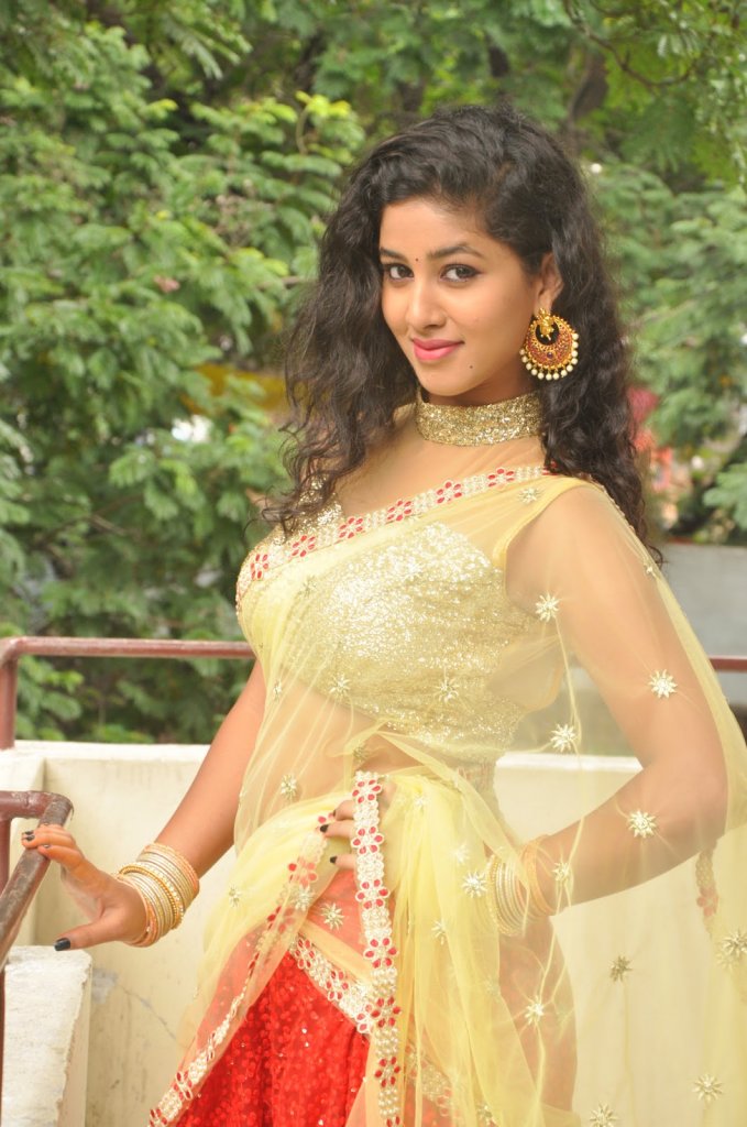 Actress Pavani Photo Gallery