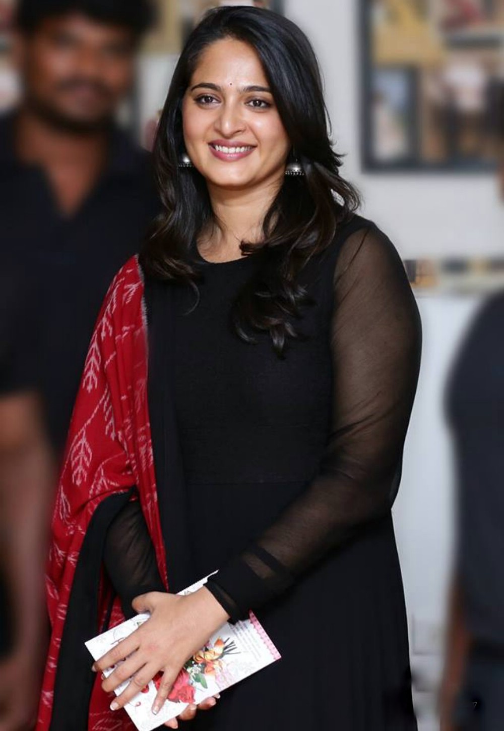 anushka-shetty-at-rudramadevi-promotion-189911