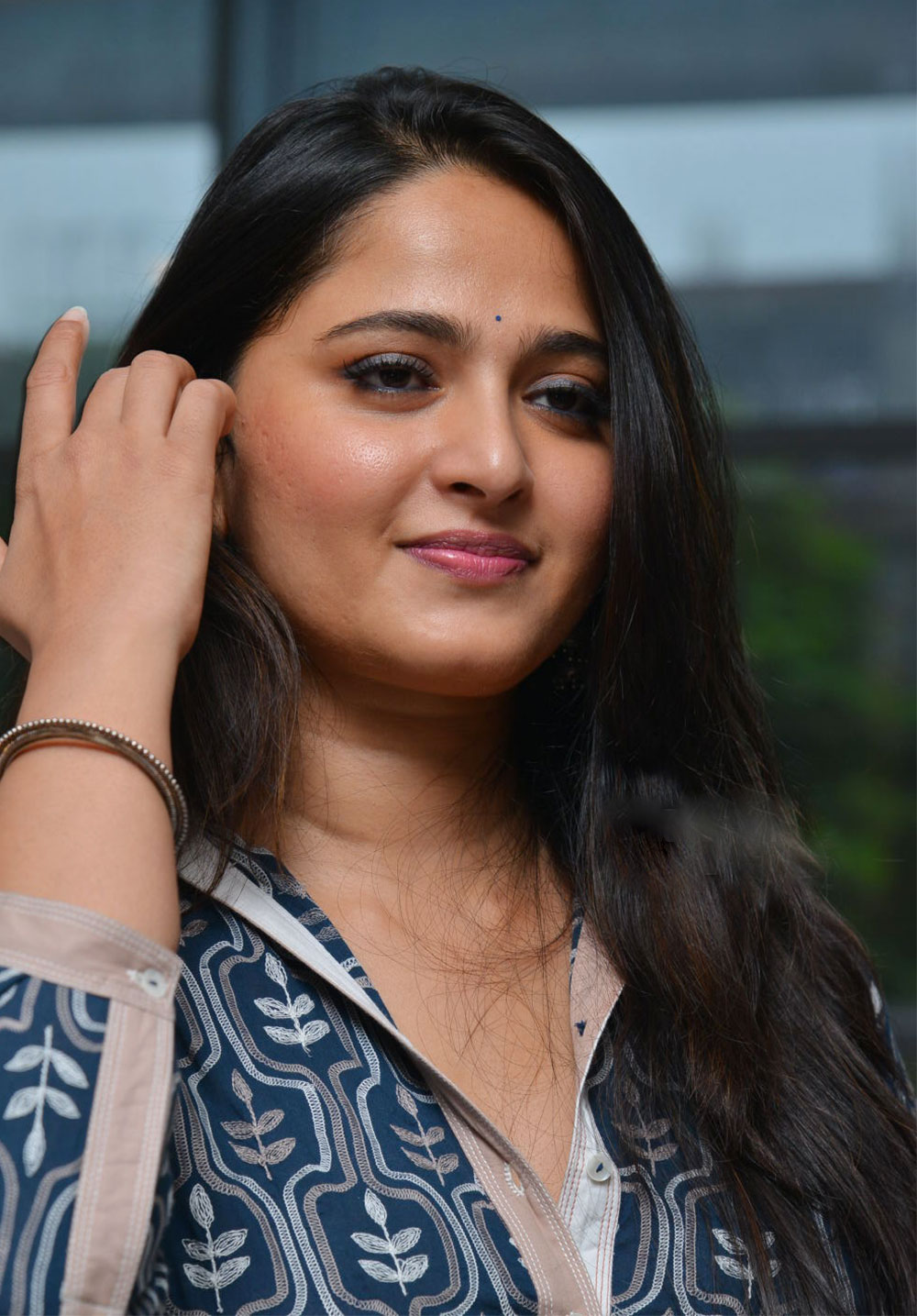 anushka38