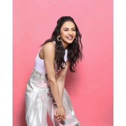 thumb rakul preet