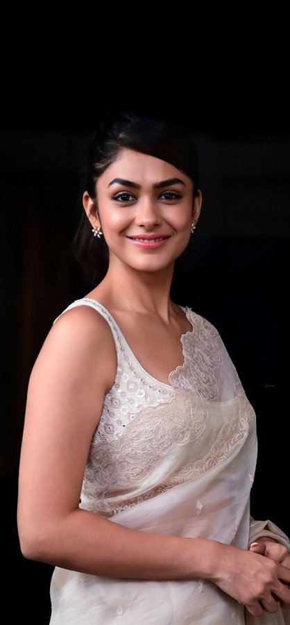 Mrunal Thakur