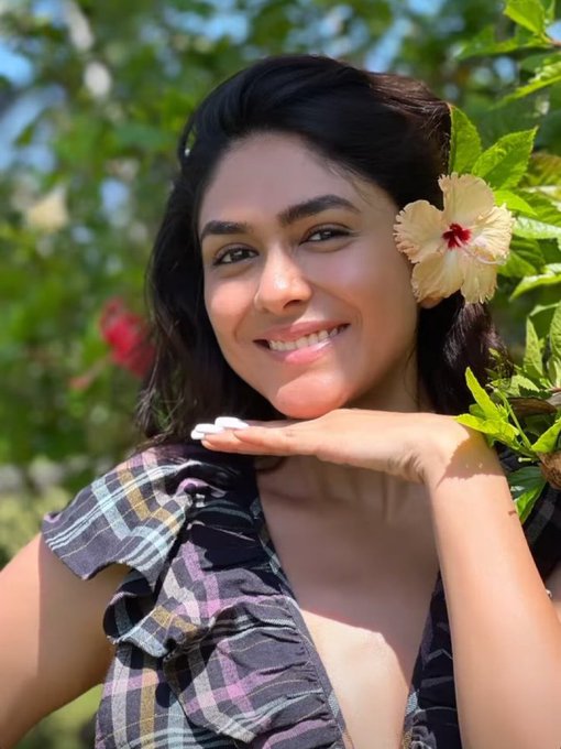 Mrunal Thakur