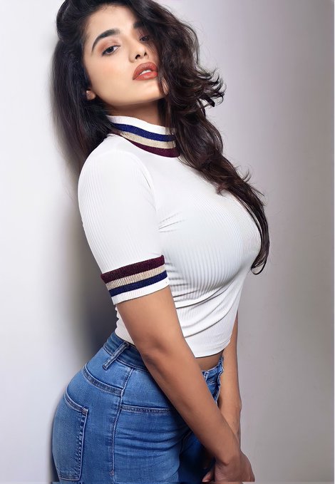 Ketika Sharma8