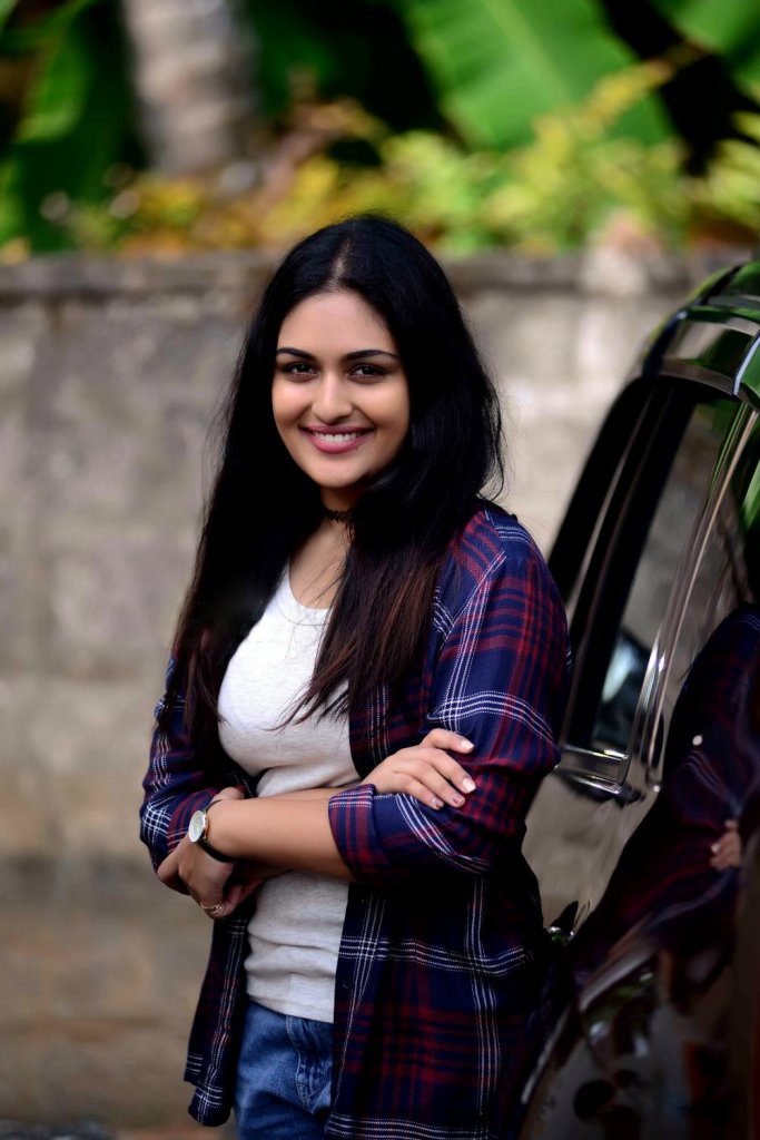 Prayaga-martin-in-ramaleela-movie-8