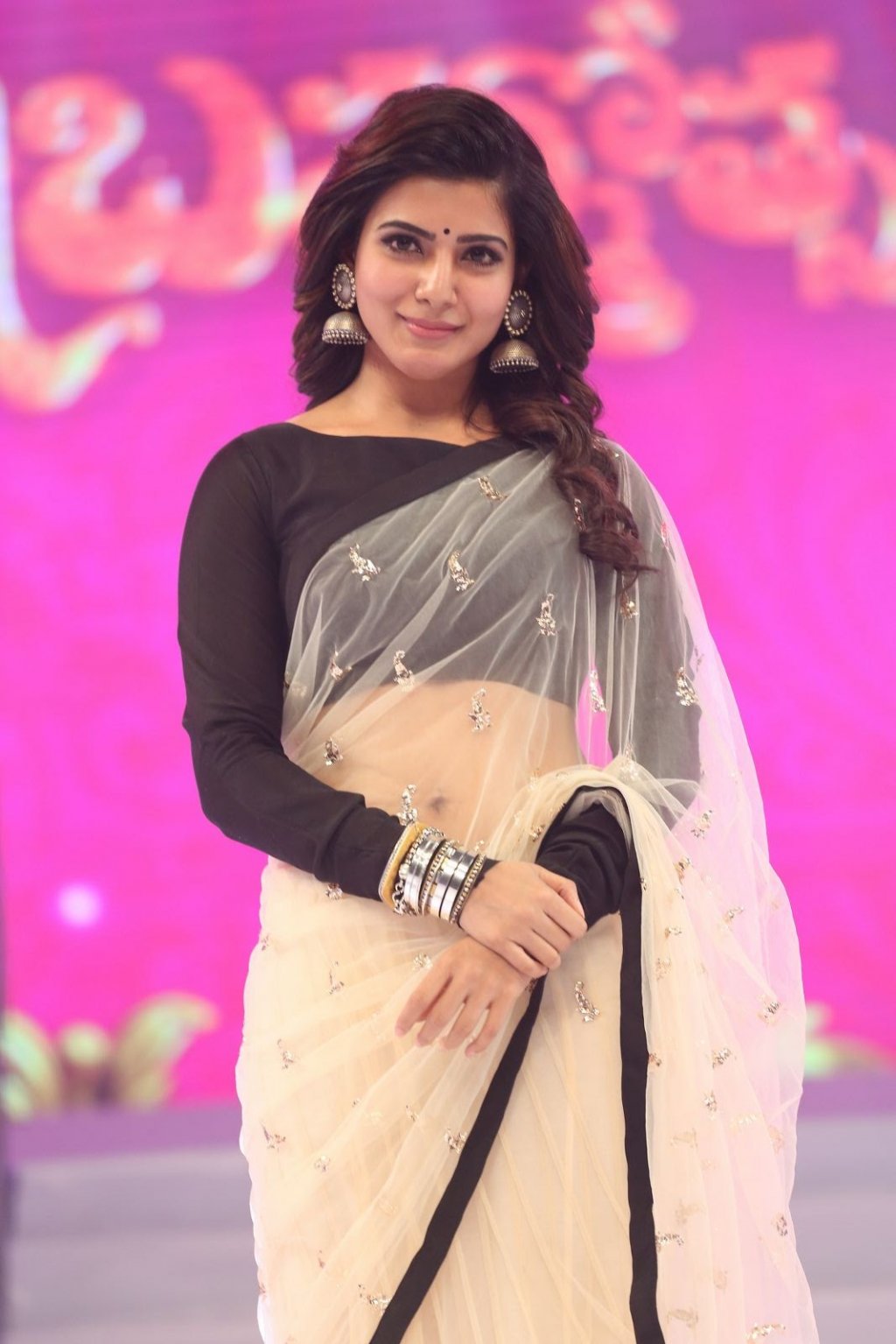 samantha-gorgeous-at-brahmotsavam-audio-027