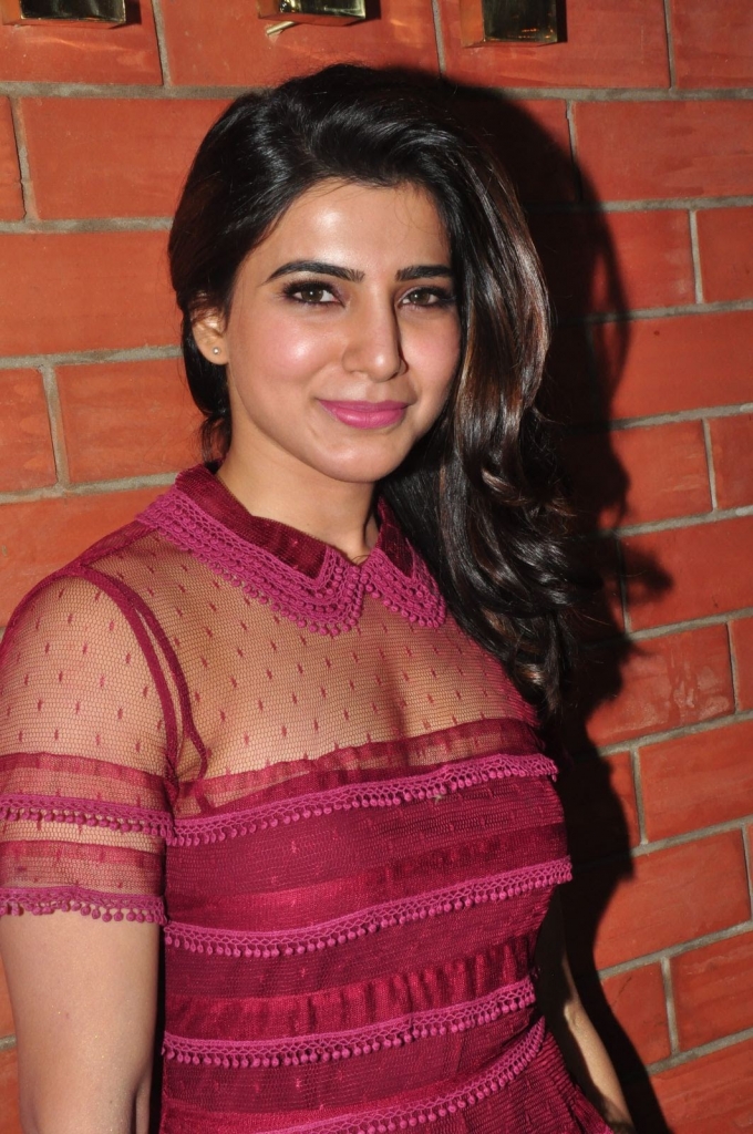 samantha-sizzling-at-t-grill-launch-008