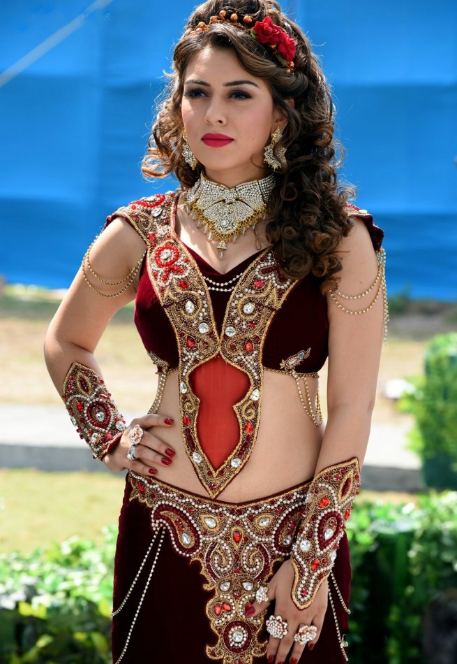 hansika-stills-from-puli-movie-46463