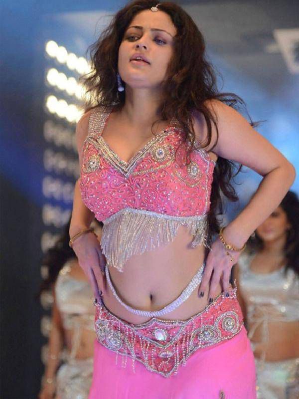 sneha-ullal-017