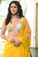 Mrunal Thakur