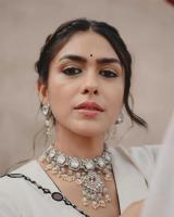 Mrunal Thakur